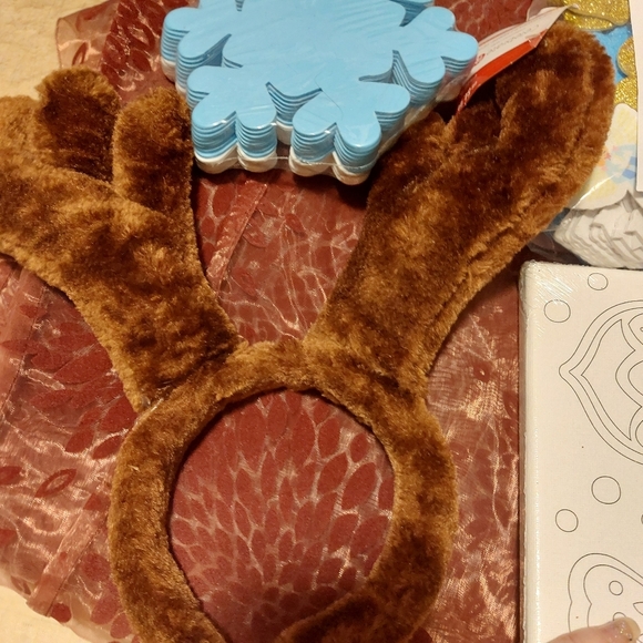 Christmas  bundle bnwt - Picture 4 of 6